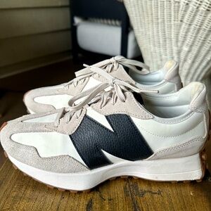 New Balance 327